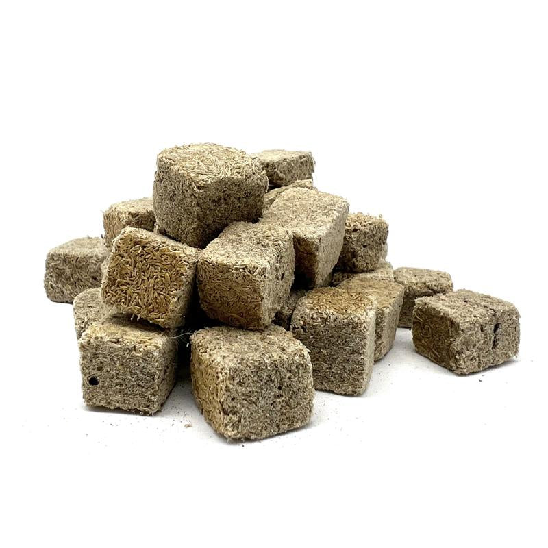 Tubifex Cubes, Freeze Dried Single Ingredient Fish Food High Protein Feeding Treat for Aquarium Fish